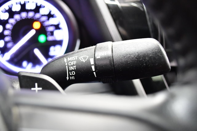 2023 Toyota Camry Hybrid SE Nightshade Image 31 of 35