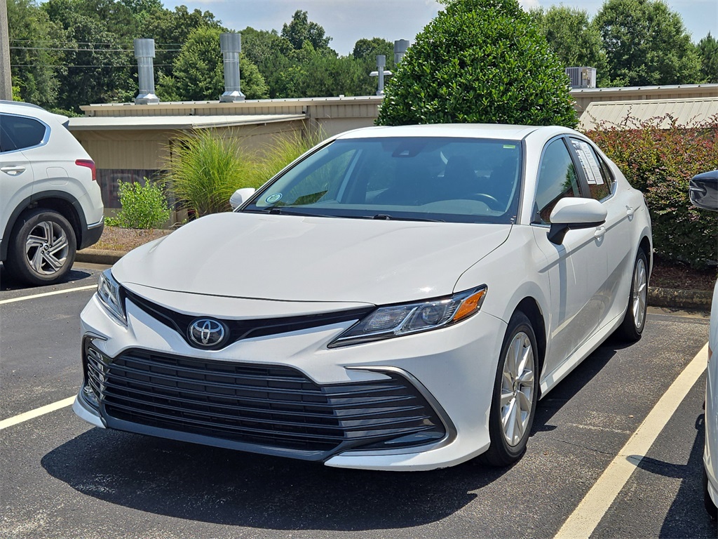 Vehicle image 1 of 4