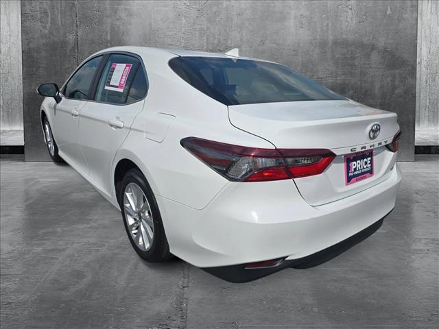 Vehicle image 7 of 24