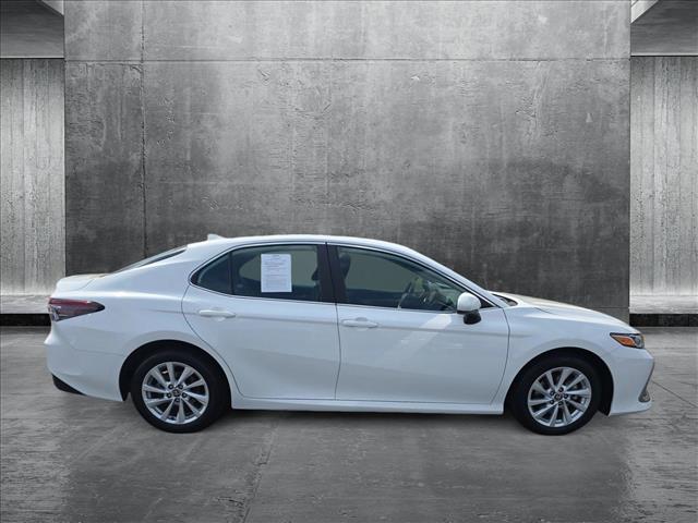 Vehicle image 6 of 24