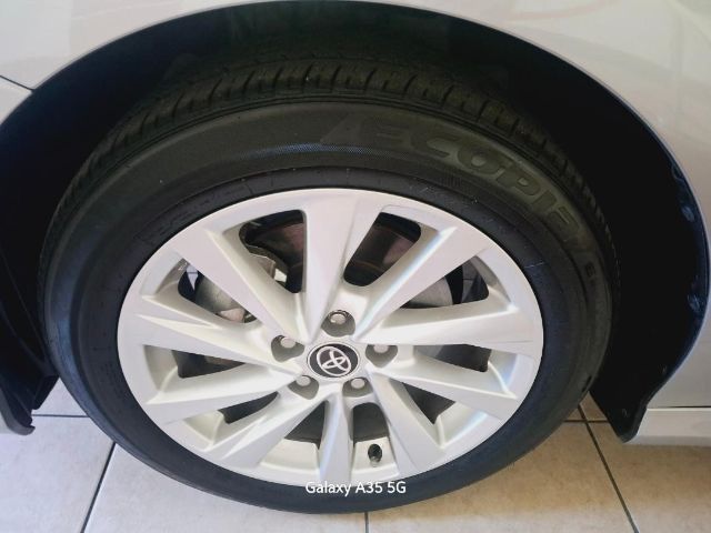 Vehicle image 17 of 18