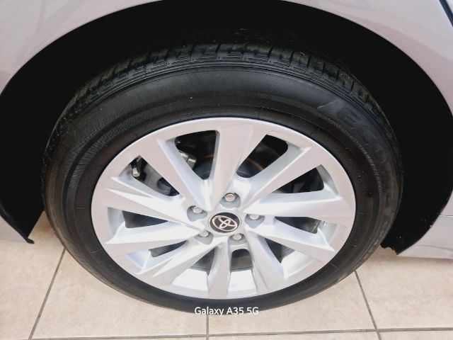 Vehicle image 16 of 18