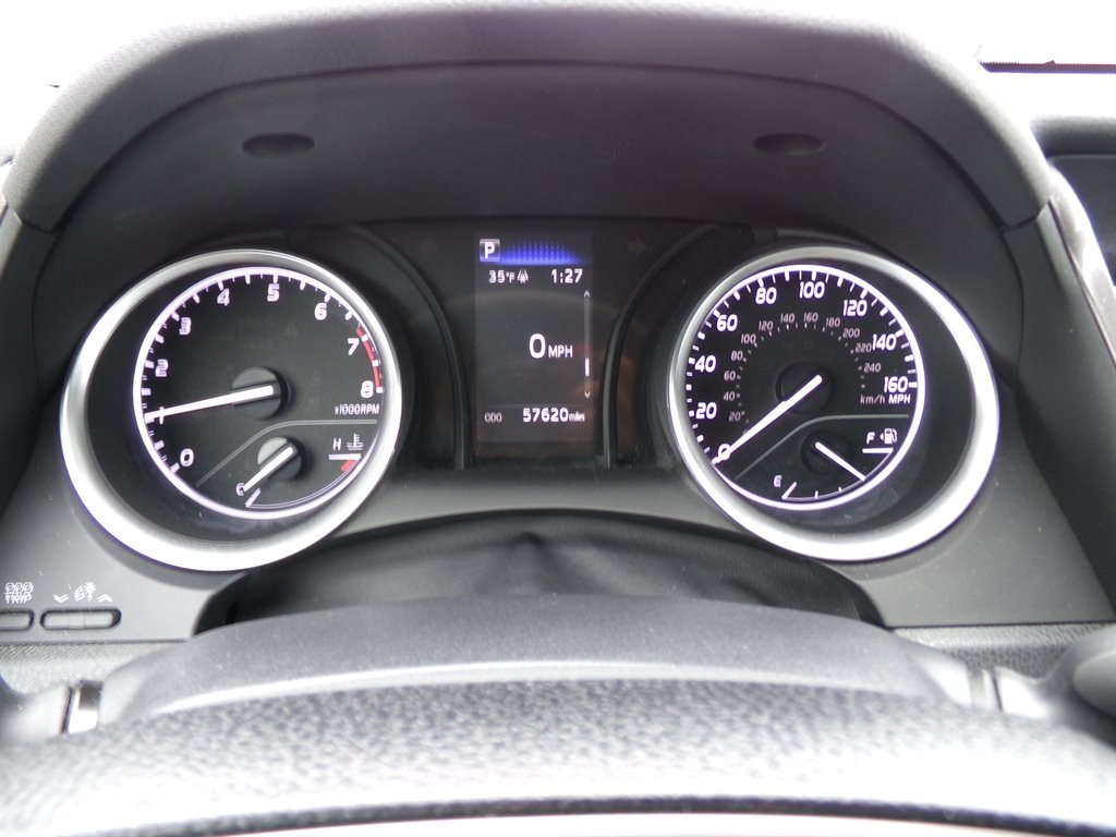 Vehicle image 22 of 39