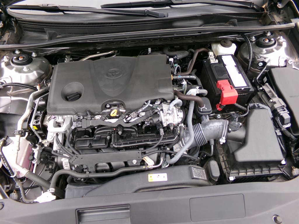 Vehicle image 37 of 39