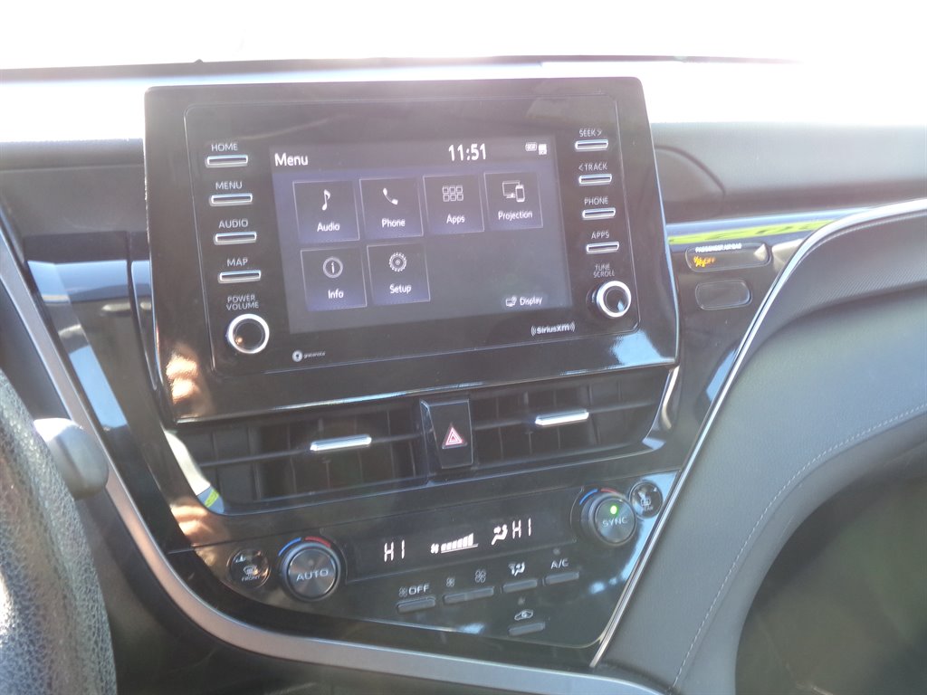 Vehicle image 25 of 39