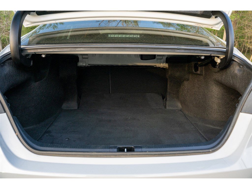 Vehicle image 11 of 31