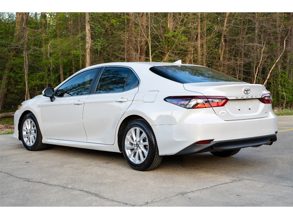 Vehicle image 5 of 31