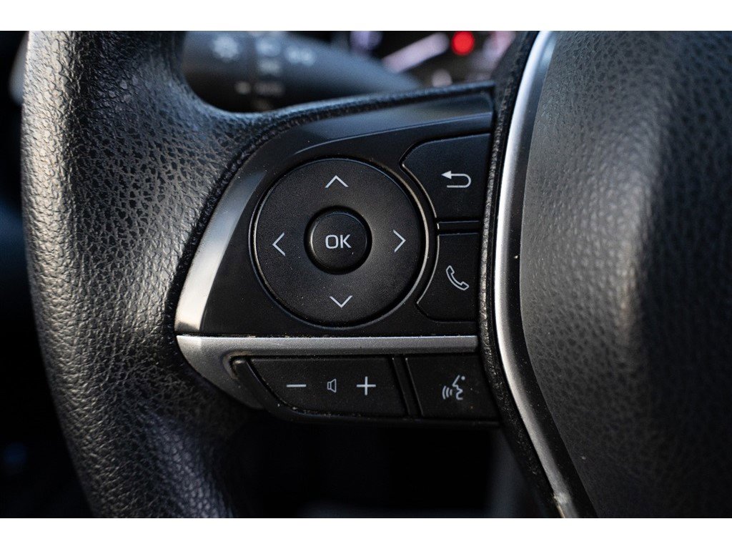 Vehicle image 24 of 31