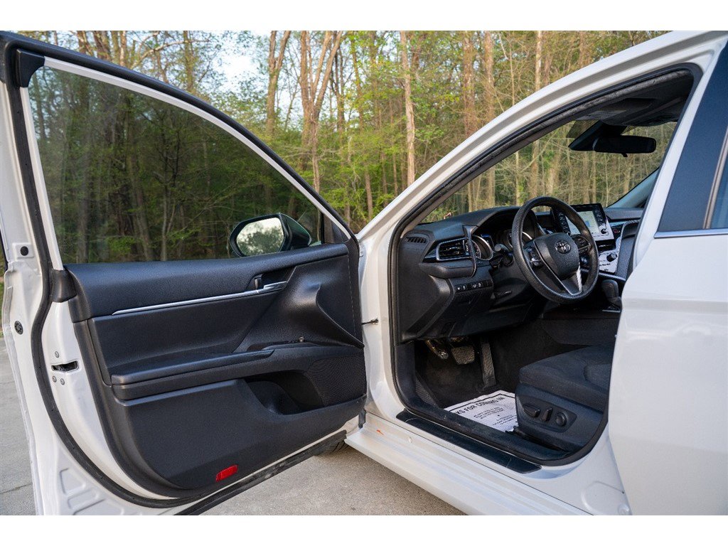 Vehicle image 16 of 31