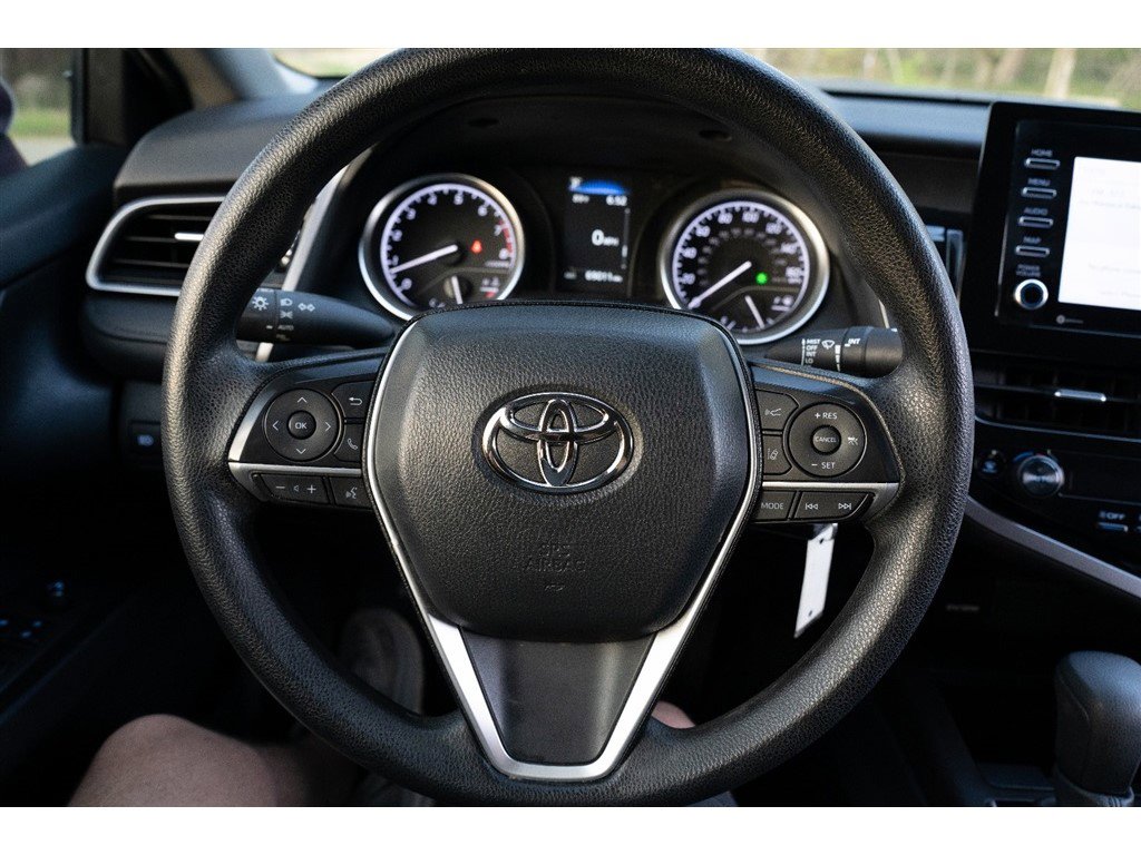 Vehicle image 22 of 31