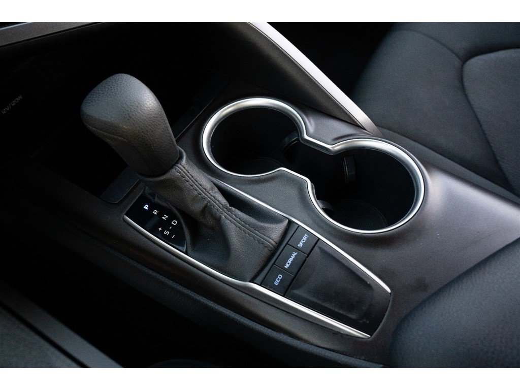 Vehicle image 26 of 31