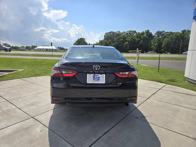 Vehicle image 6 of 15