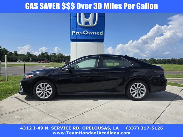 Vehicle image 8 of 15