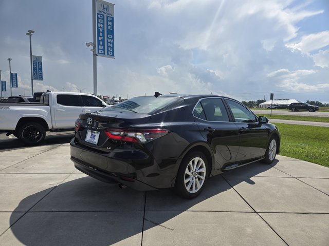 Vehicle image 5 of 15
