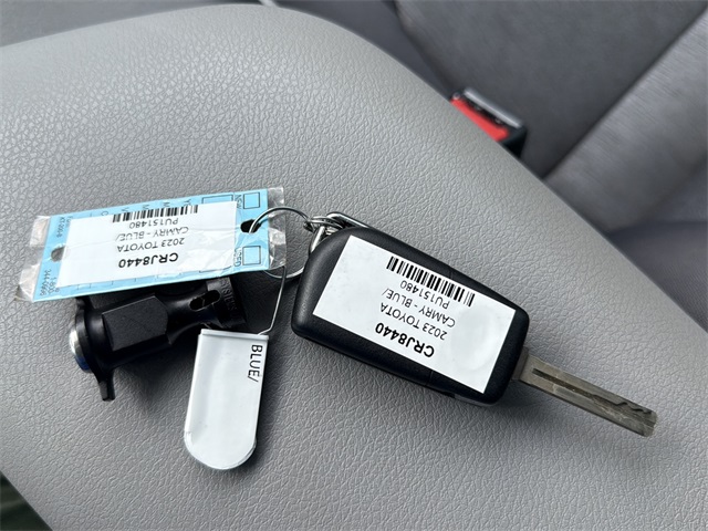 Vehicle image 23 of 31