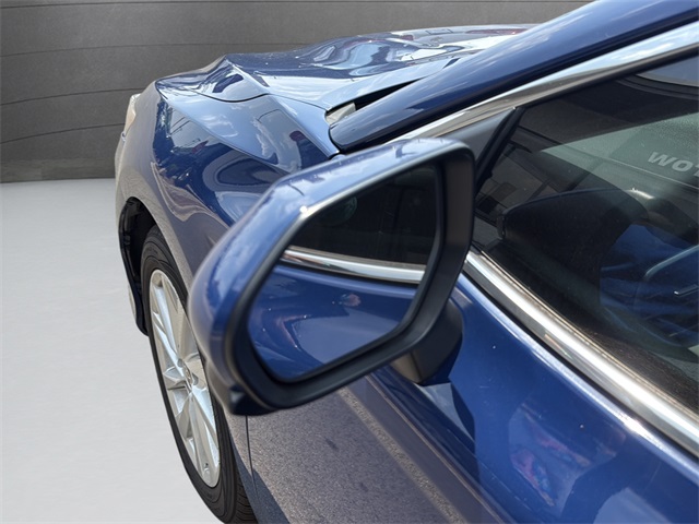 Vehicle image 28 of 31
