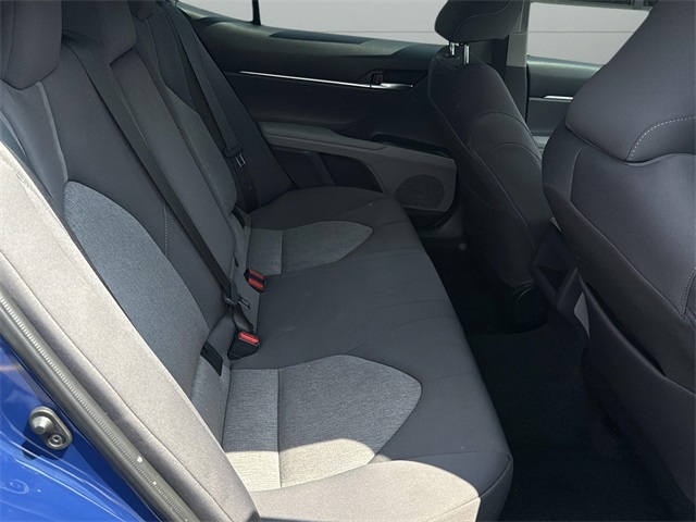 Vehicle image 11 of 31