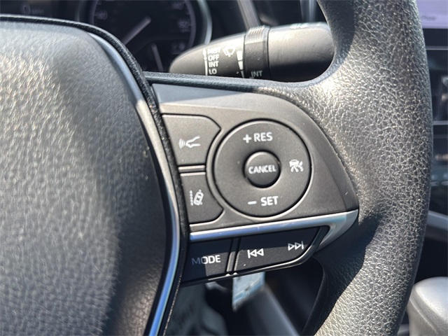 Vehicle image 27 of 31