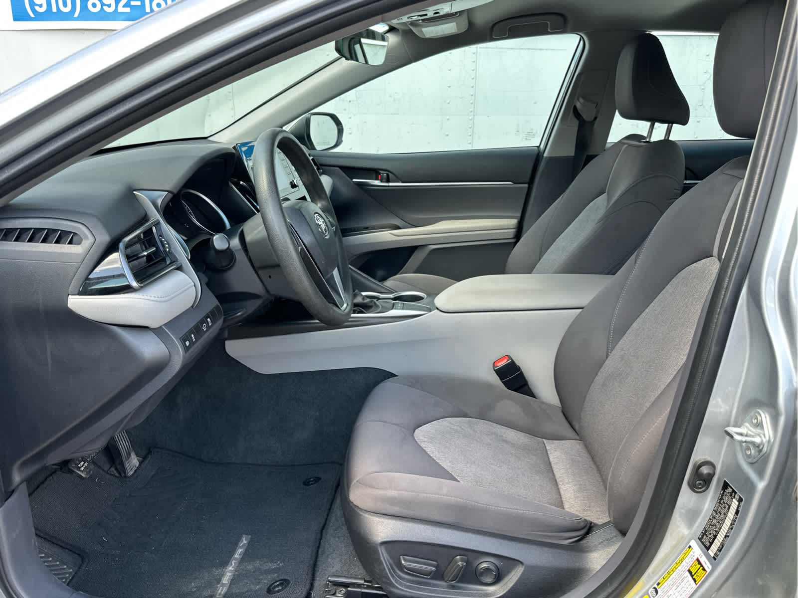 Vehicle image 25 of 51