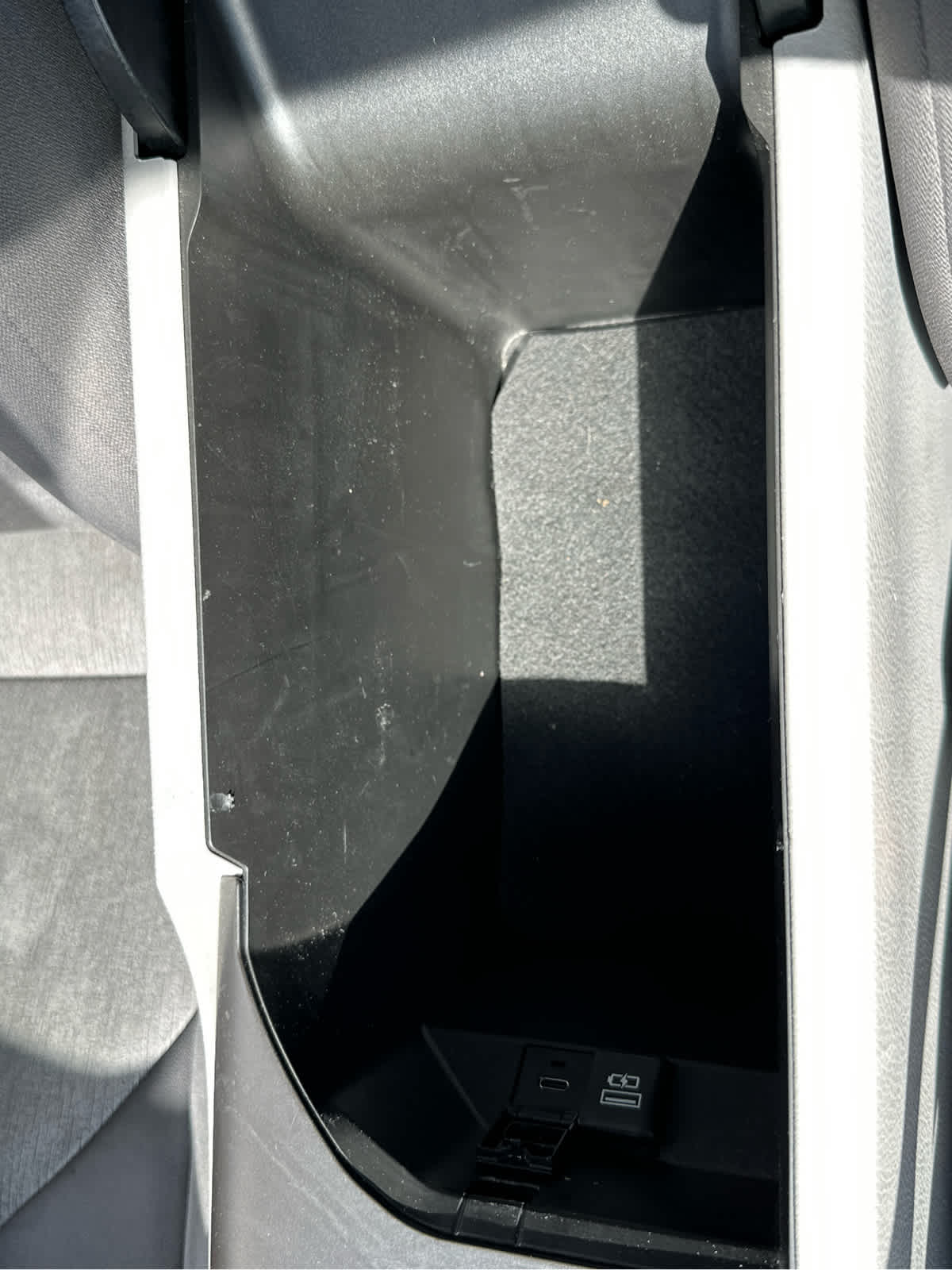 Vehicle image 39 of 51