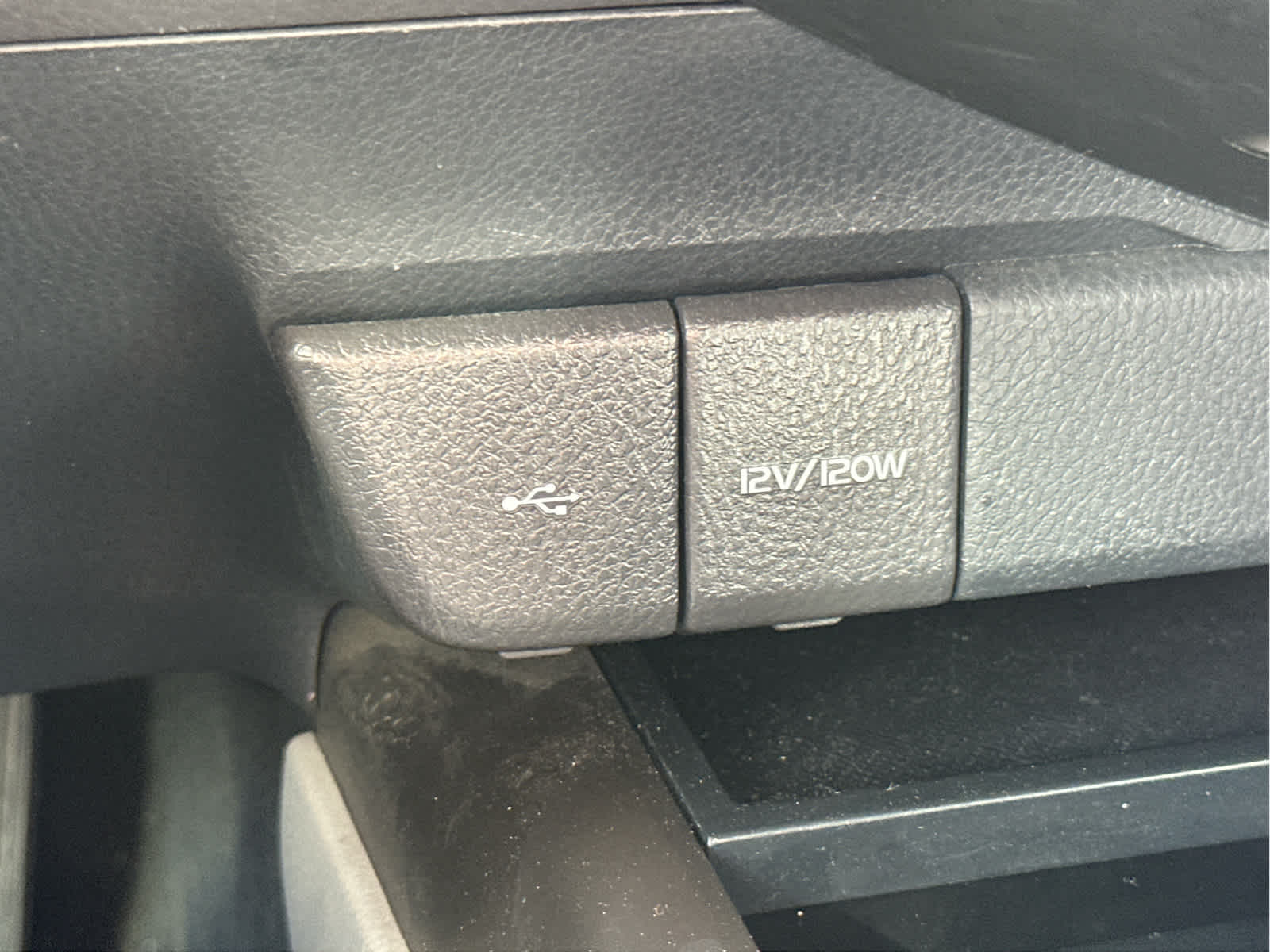 Vehicle image 36 of 51
