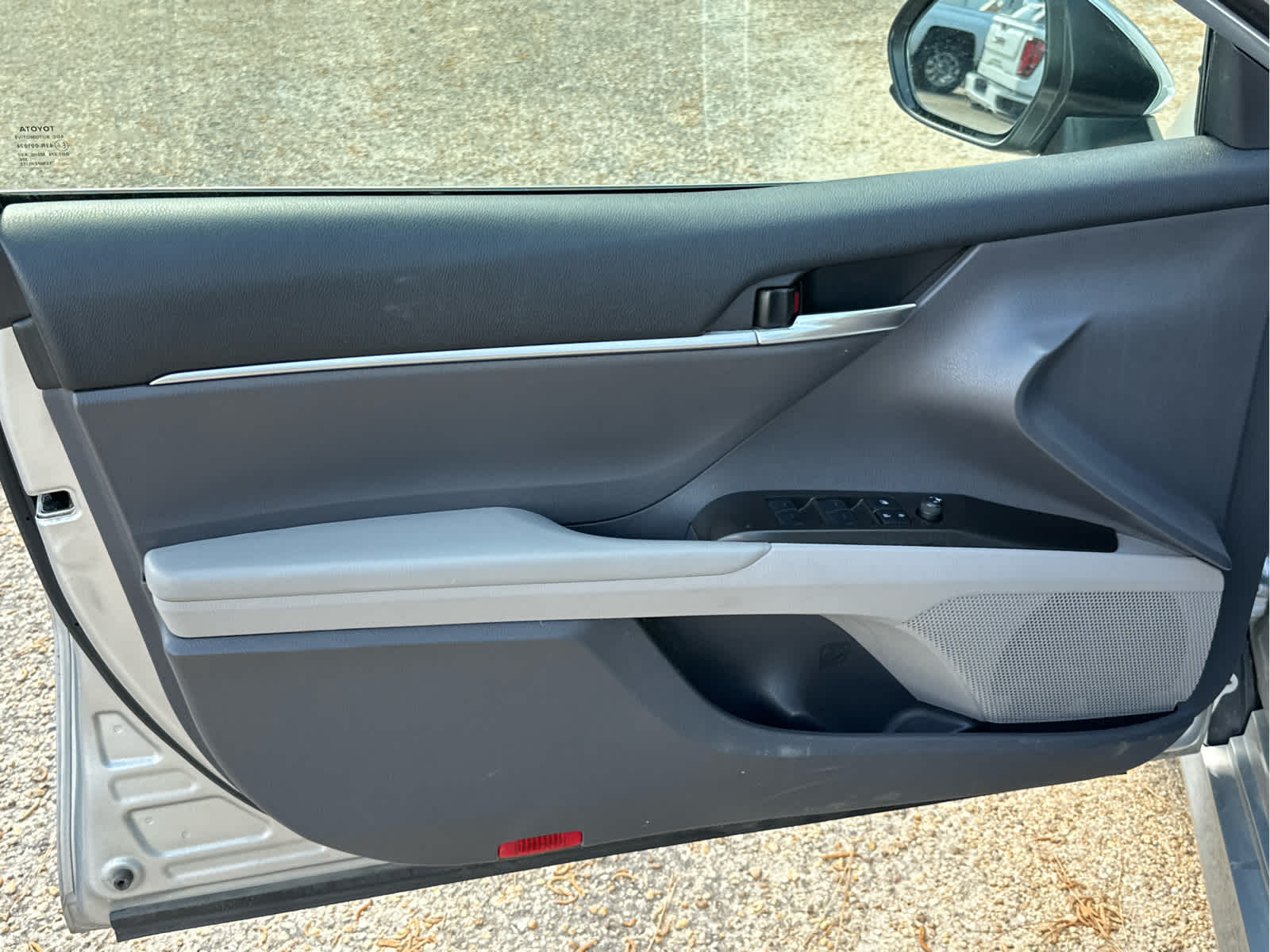 Vehicle image 22 of 51