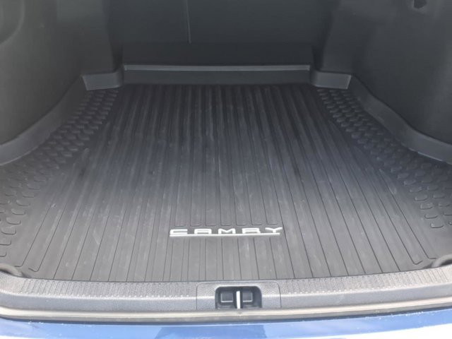 Vehicle image 9 of 20