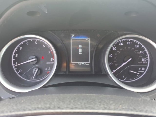 Vehicle image 13 of 20