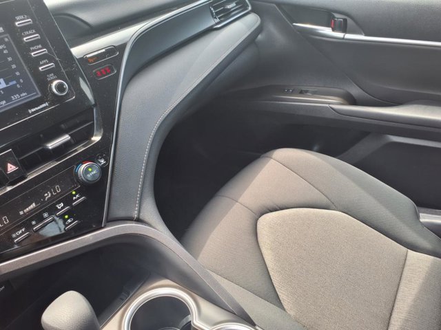 Vehicle image 19 of 20