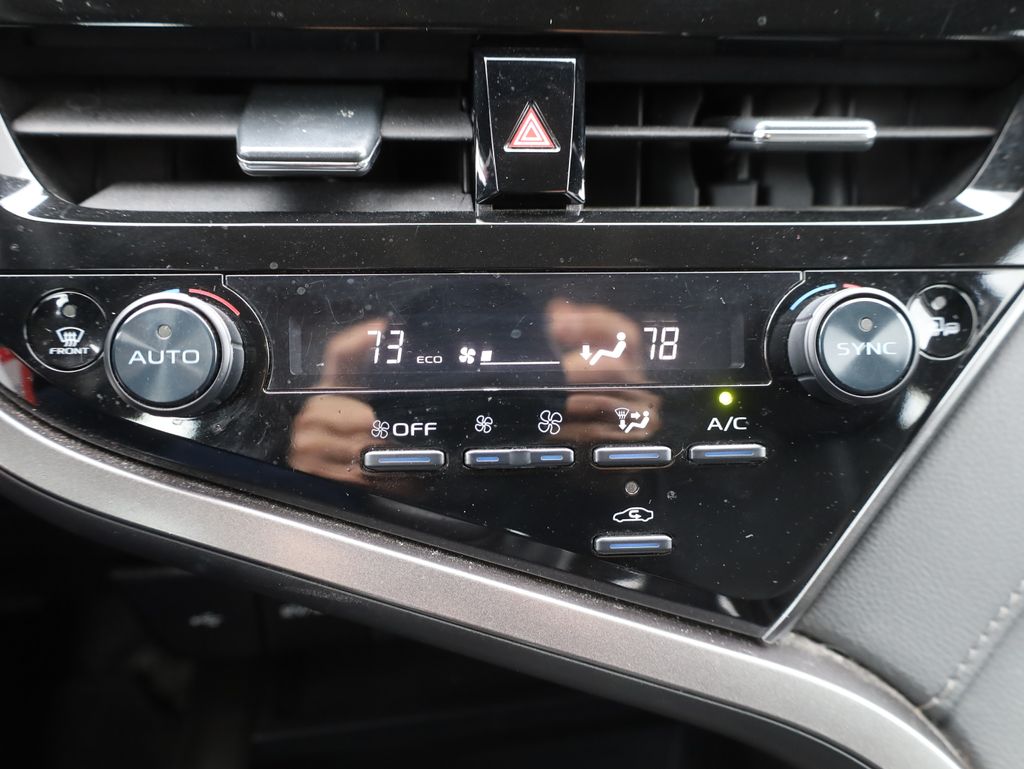Vehicle image 27 of 36