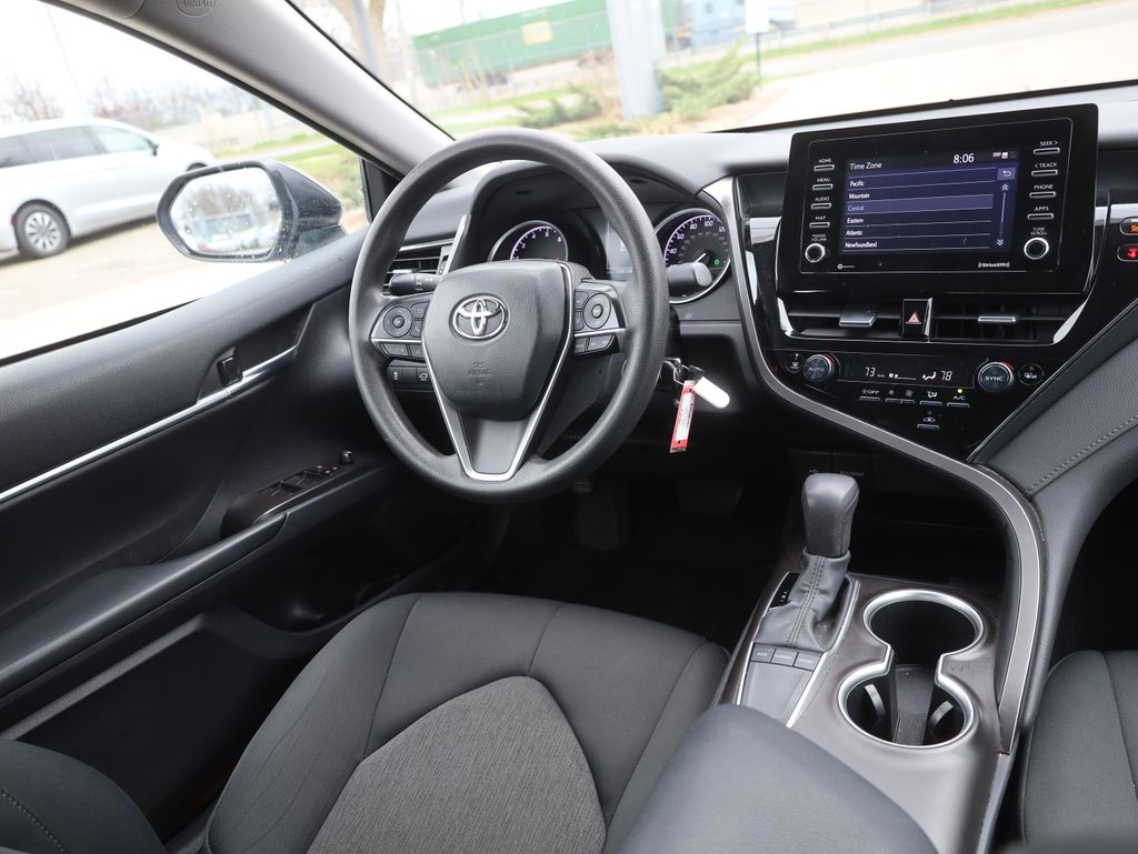 Vehicle image 14 of 36