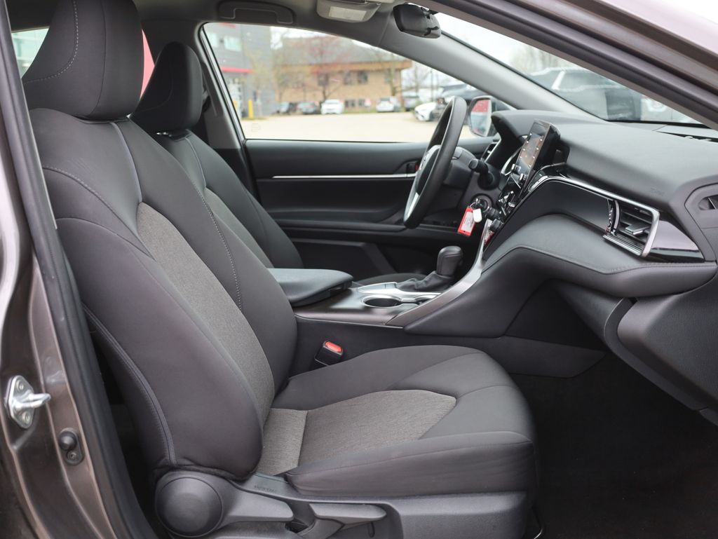 Vehicle image 10 of 36