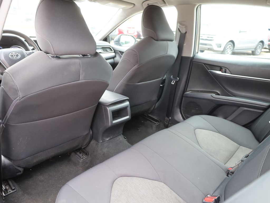 Vehicle image 19 of 36