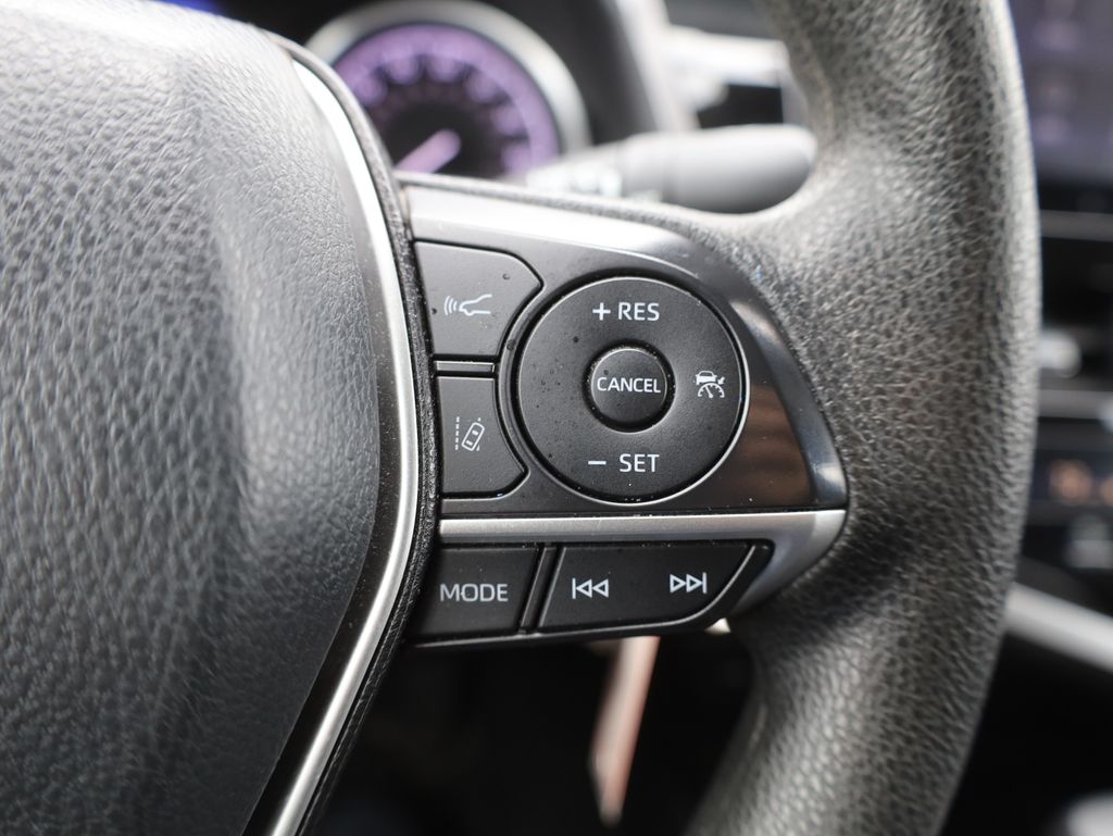 Vehicle image 34 of 36