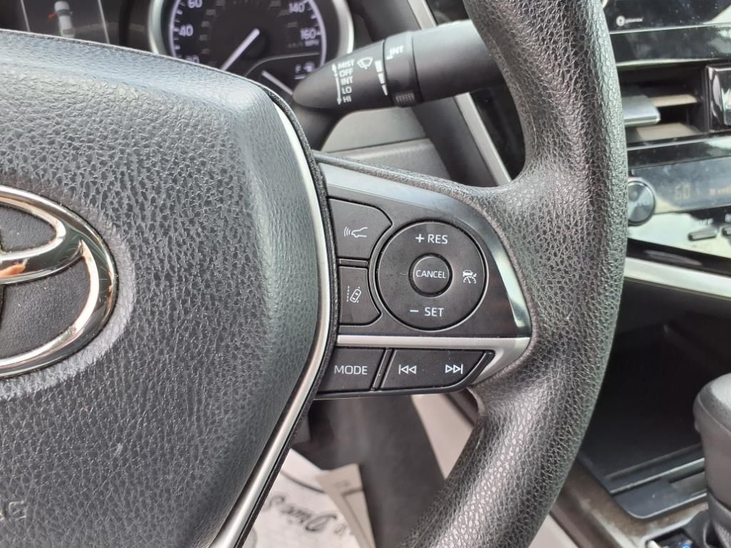 Vehicle image 15 of 27
