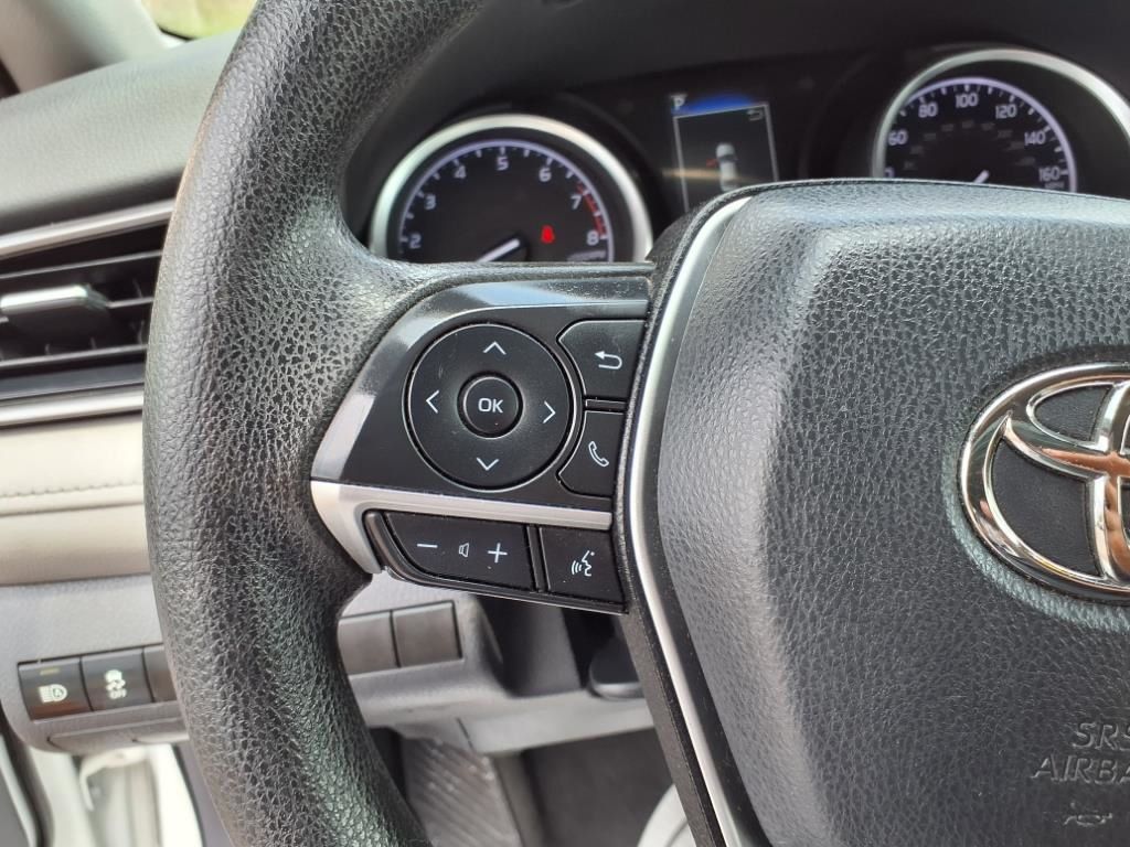 Vehicle image 14 of 27