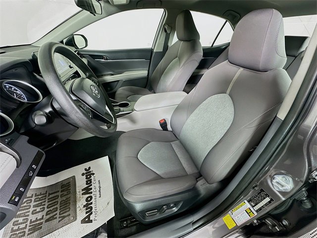 Vehicle image 15 of 30