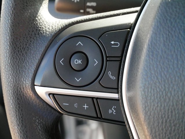 Vehicle image 26 of 33