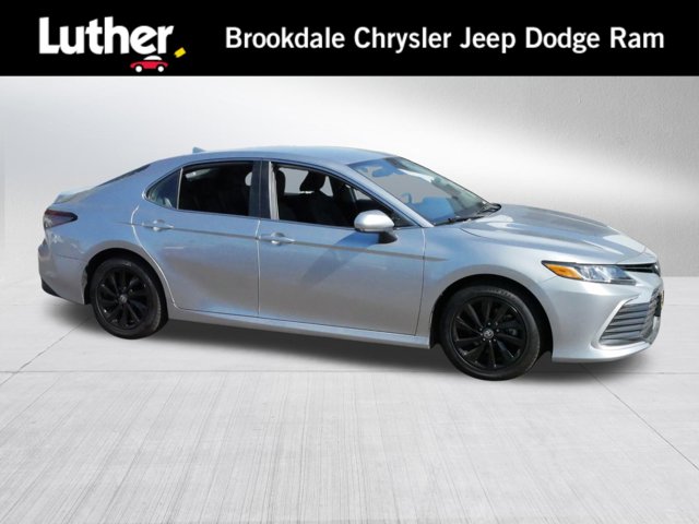 Vehicle image 3 of 33