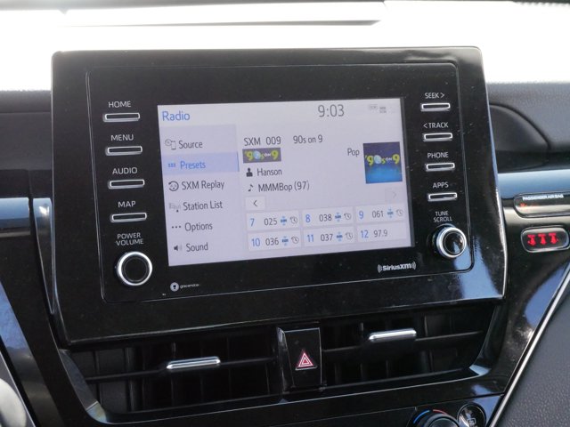 Vehicle image 22 of 33