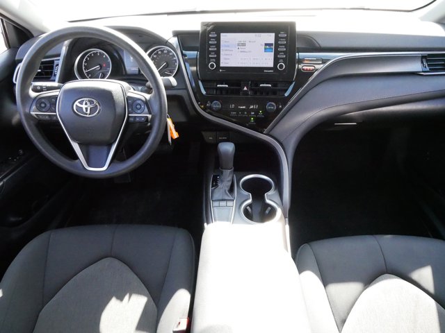 Vehicle image 10 of 33