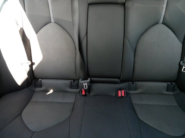 Vehicle image 13 of 33