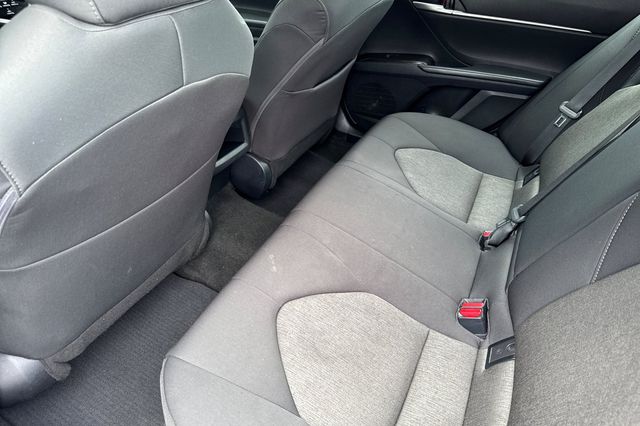 Vehicle image 15 of 34