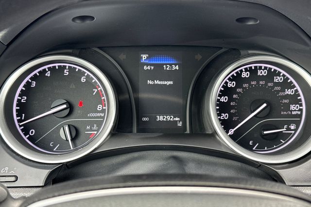 Vehicle image 29 of 34