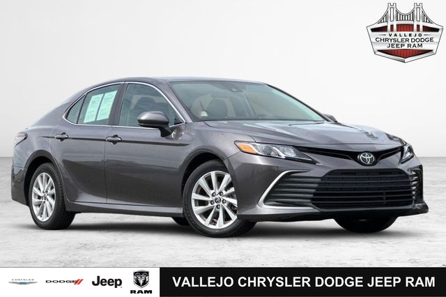 Vehicle image 4 of 34