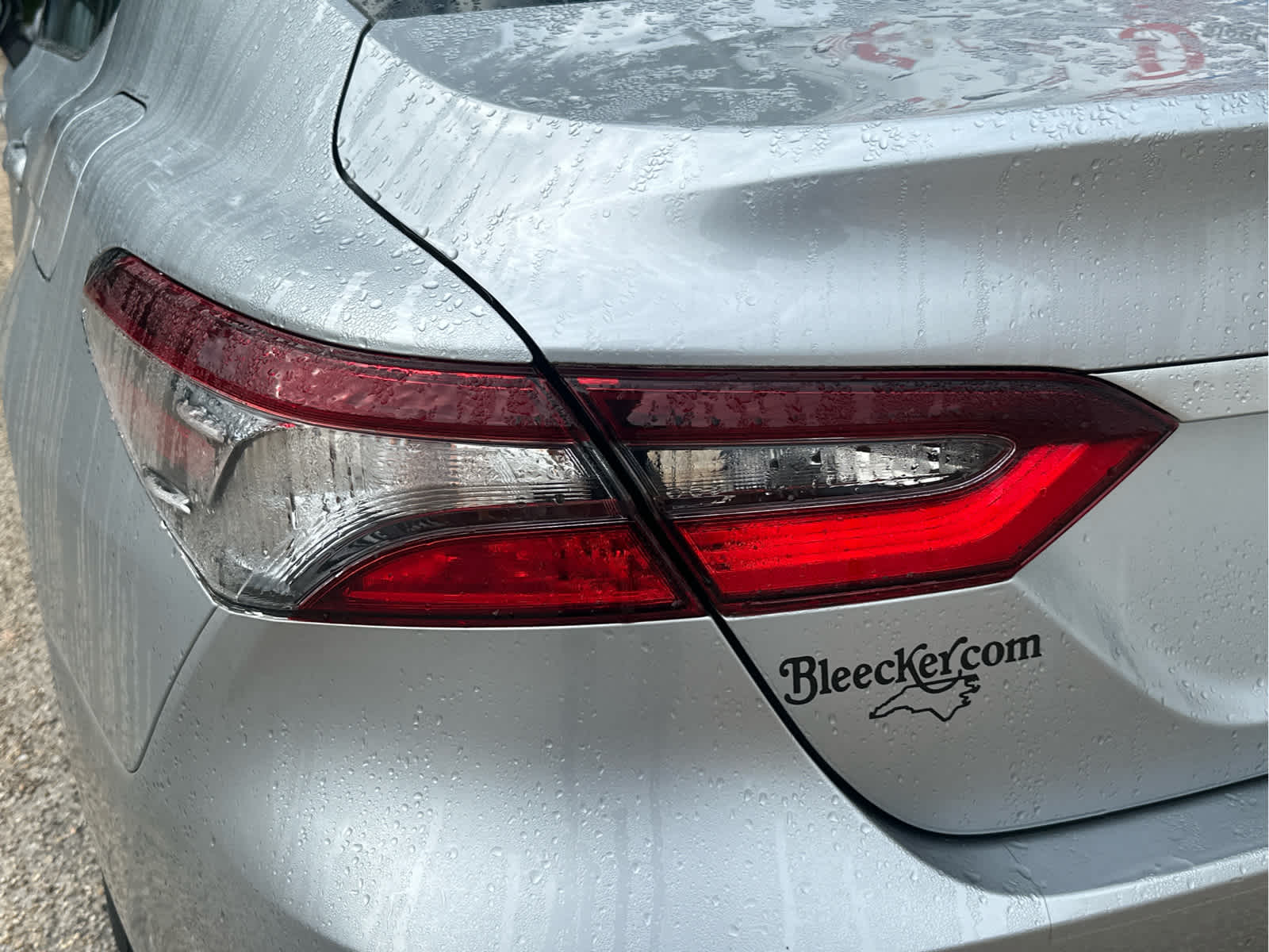 Vehicle image 16 of 44