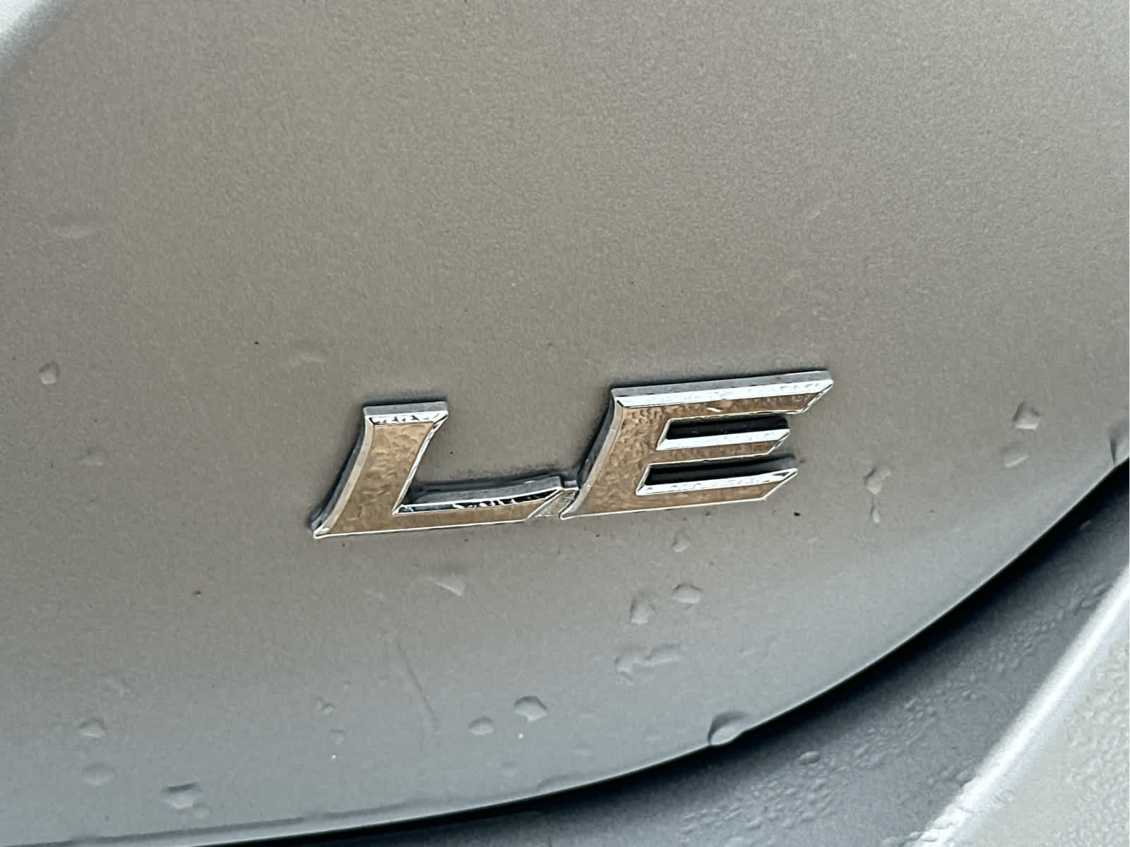 Vehicle image 17 of 44