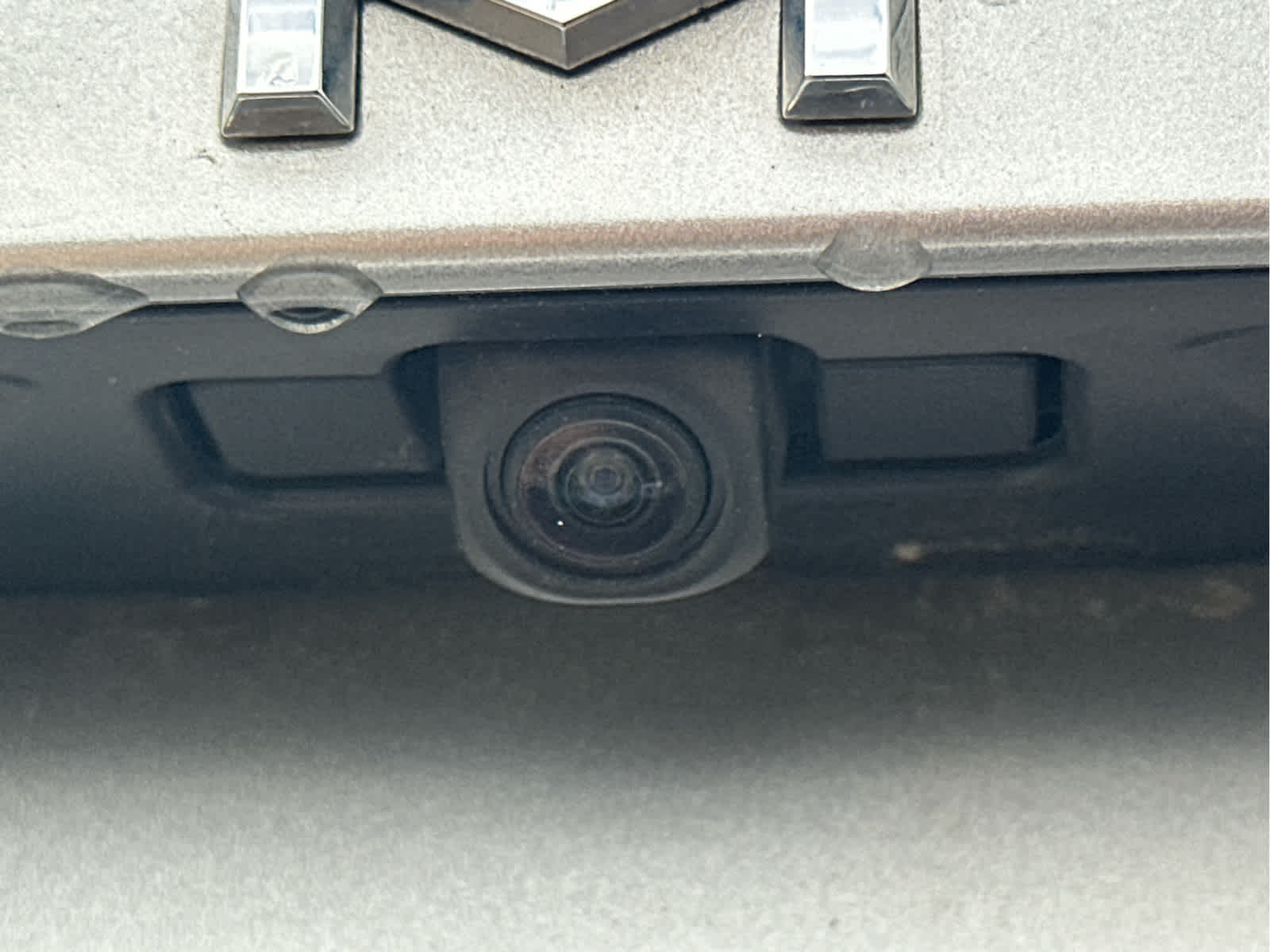 Vehicle image 18 of 44