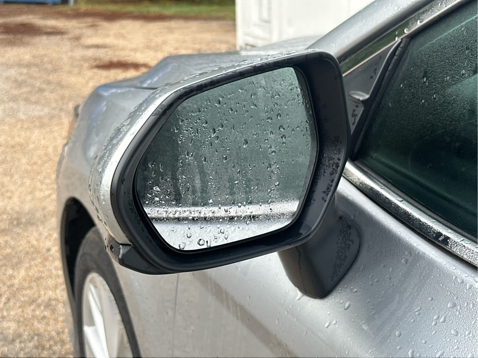 Vehicle image 13 of 44