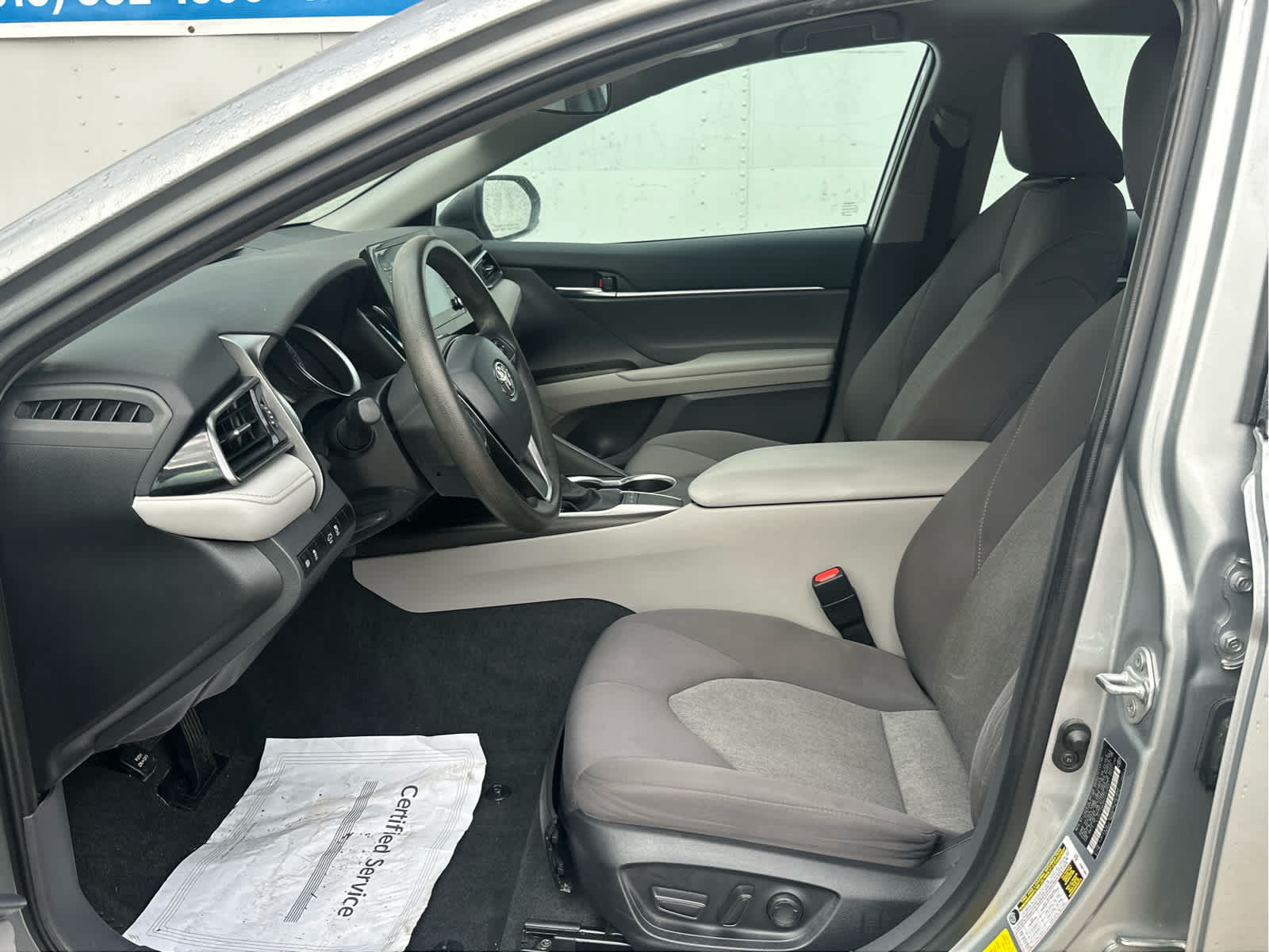 Vehicle image 22 of 44